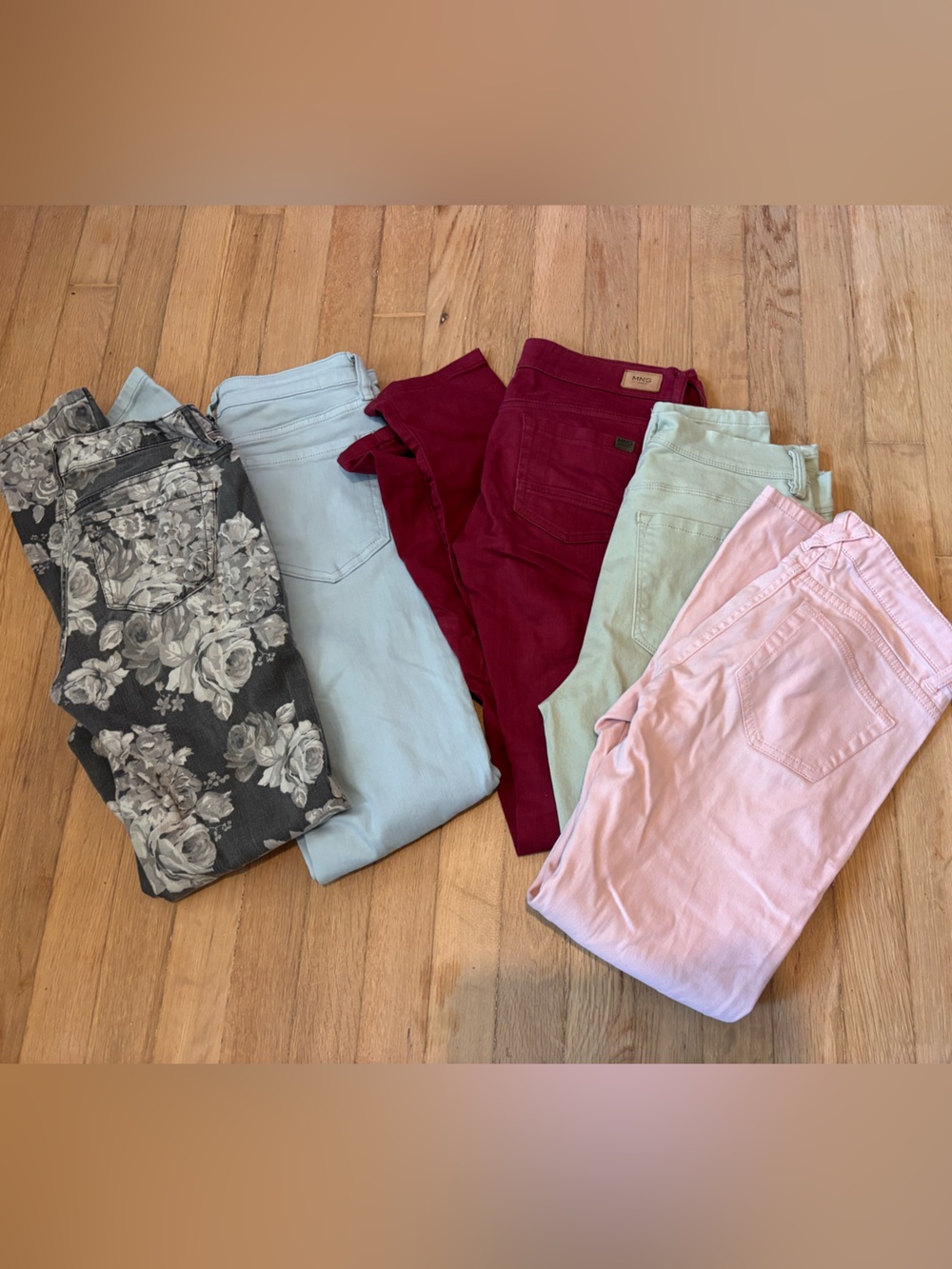 Bundle of 5 pairs colorful Women’s Skinny Jeans size 2-4